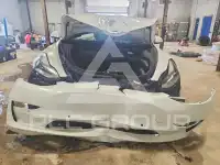 2022 Tesla Model 3 фото