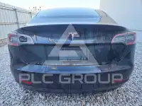 2022 Tesla Model 3 фото