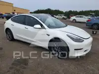 2022 Tesla Model 3 фото