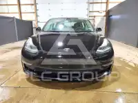2022 Tesla Model 3 фото