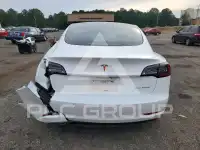 2022 Tesla Model 3 фото