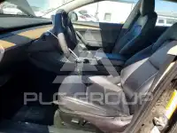 2022 Tesla Model 3 фото