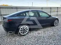 2022 Tesla Model 3 фото