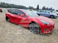 2022 Tesla Model 3 фото