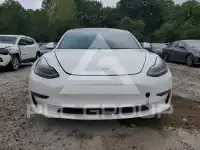 2022 Tesla Model 3 фото