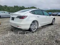 2022 Tesla Model 3 фото