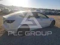 2022 Tesla Model 3 фото