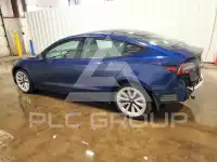 2022 Tesla Model 3 фото