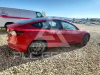 2022 Tesla Model 3 фото