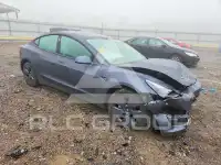2022 Tesla Model 3 фото