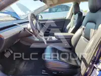 2022 Tesla Model 3 фото
