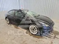 2022 Tesla Model 3 фото