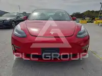2022 Tesla Model 3 фото