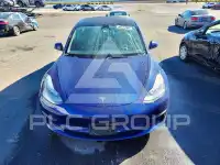 2022 Tesla Model 3 фото