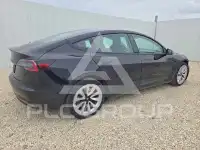 2022 Tesla Model 3 фото