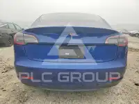 2022 Tesla Model 3 фото