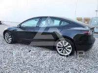 2022 Tesla Model 3 фото