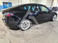 2022 Tesla Model 3 фото