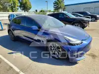 2022 Tesla Model 3 photo