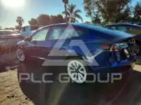 2022 Tesla Model 3 фото