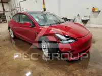 2022 Tesla Model 3 фото