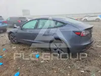 2022 Tesla Model 3 фото
