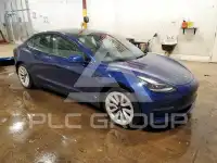 2022 Tesla Model 3 фото