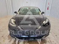 2022 Tesla Model 3 фото