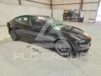 2022 Tesla Model 3 фото