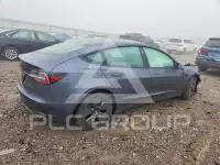2022 Tesla Model 3 фото