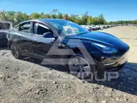 2022 Tesla Model 3 фото