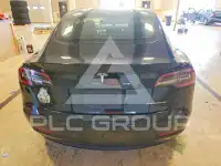 2022 Tesla Model 3 фото
