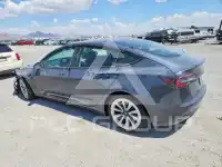 2022 Tesla Model 3 фото