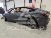 2022 Tesla Model 3 фото