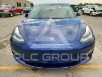 2022 Tesla Model 3 фото