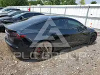 2022 Tesla Model 3 фото