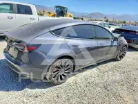 2022 Tesla Model 3 фото