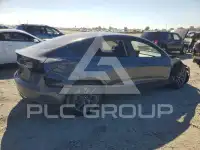 2022 Tesla Model 3 фото