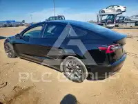 2022 Tesla Model 3 фото