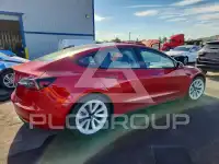 2022 Tesla Model 3 фото