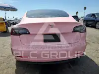 2022 Tesla Model 3 фото