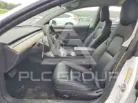 2022 Tesla Model 3 фото