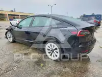 2022 Tesla Model 3 фото