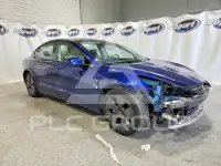 2022 Tesla Model 3 фото