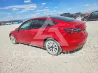 2022 Tesla Model 3 фото