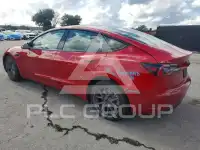 2022 Tesla Model 3 фото