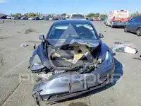 2022 Tesla Model 3 фото