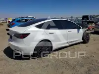 2022 Tesla Model 3 фото