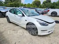 2022 Tesla Model 3 фото