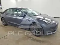 2022 Tesla Model 3 фото